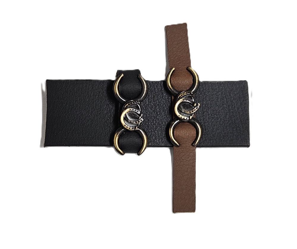 Ozdoba kovová,  podkovy